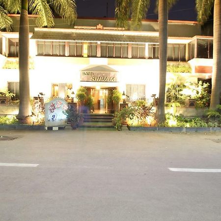 Hotel Shivam プネ エクステリア 写真